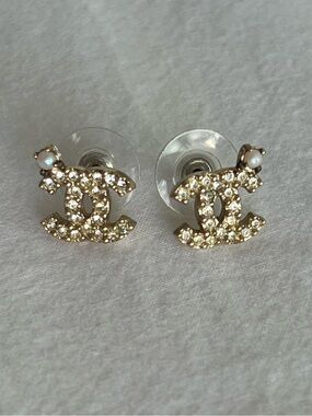 CHANEL Gold Crystal CC Stud Earrings with Pearl Accent